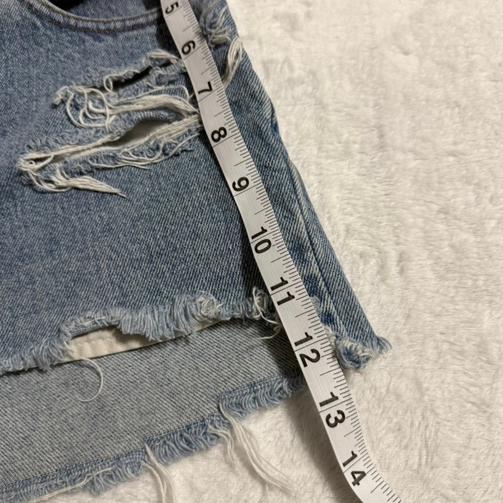 Levi's 550 Denim Shorts Women 8 Blue Distressed High Rise Raw Hem Cut Off Summer - Picture 2 of 5
